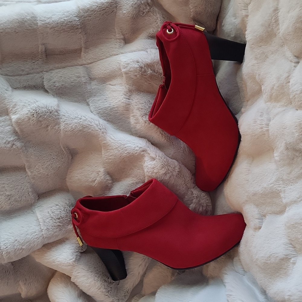 Coach and Four Delicious Bows Booties